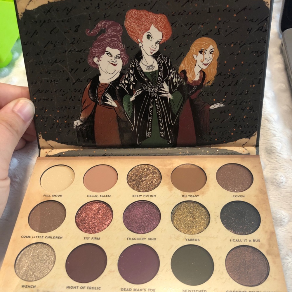 Hocus Pocus Colourpop pallet BNIB